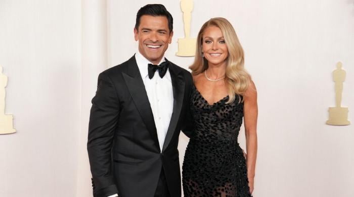 Kelly Ripa reveals the individual accountable for her marriage to Mark Consuelos