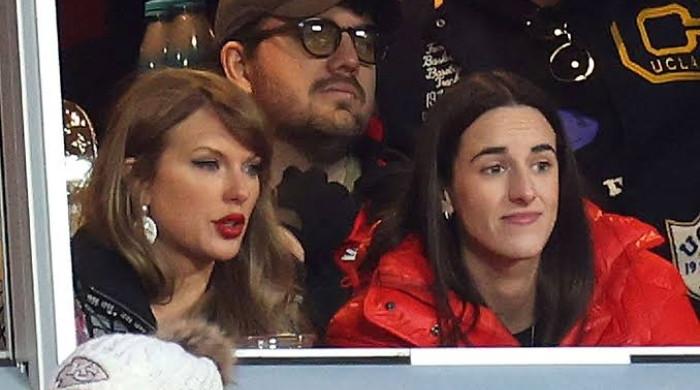 Taylor Swift joins particular visitor as she celebrates Travis Kelce’s win