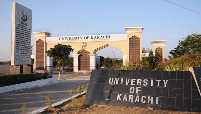 University of Karachis Silver Jubilee Gate. — APP/File