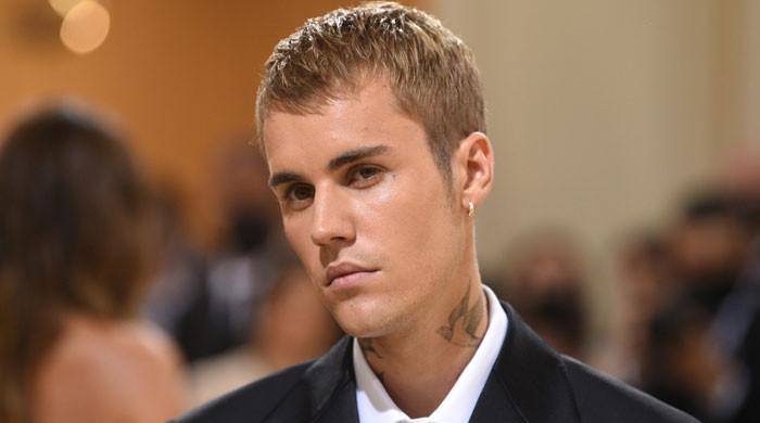 Justin Bieber clears the air about 'unfollowing' wife Hailey in stern statement