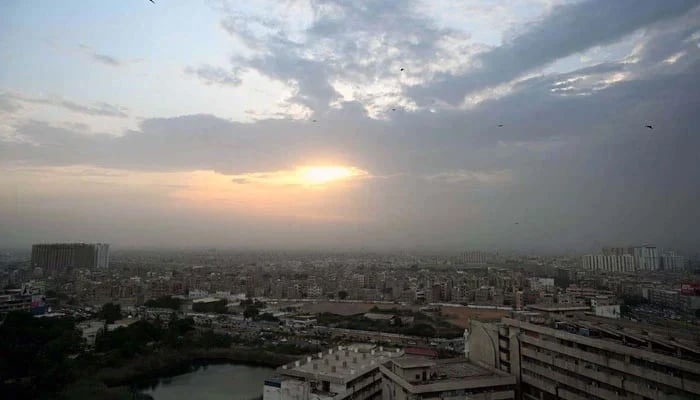 A view of clouds hovering over the skies of Karachi before sunset on July 24, 2024. — APP