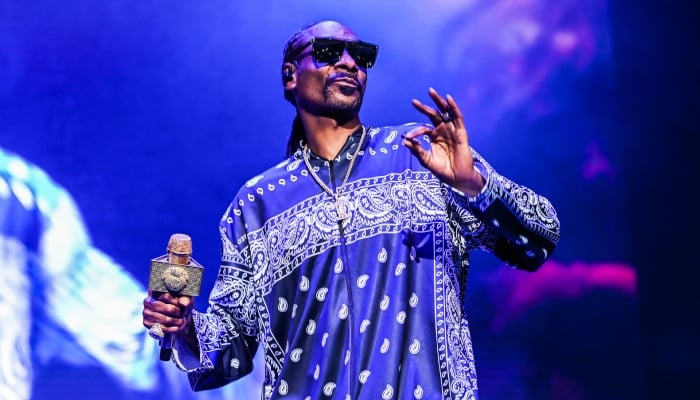 Snoop Dogg tells critics to get their life right after receiving backlash