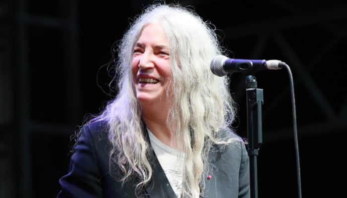 Patti Smith shuts down rumours after stage collapse accident