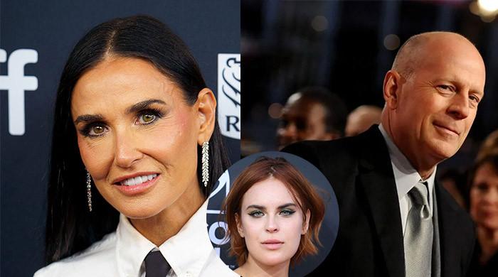 Demi Moore, Bruce Willis appear together in rare photo amid his health crisis