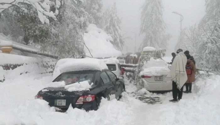 Cars stranded in Murree after a snow blizzard hit the Pakistans hill city. — Reuters/File