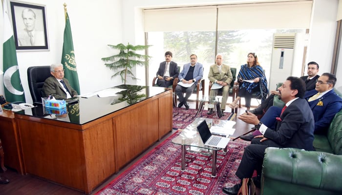 Federal Minister for National Food Security & Research, Rana Tanveer Hussain met with the delegation of Pakistan Dairy Association to discuss key challenges and reforms for the dairy sector, in Islamabad on March 6, 2025. — PID